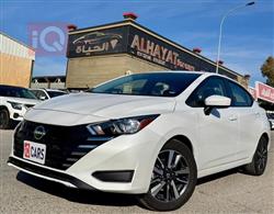 نيسان فيرسا